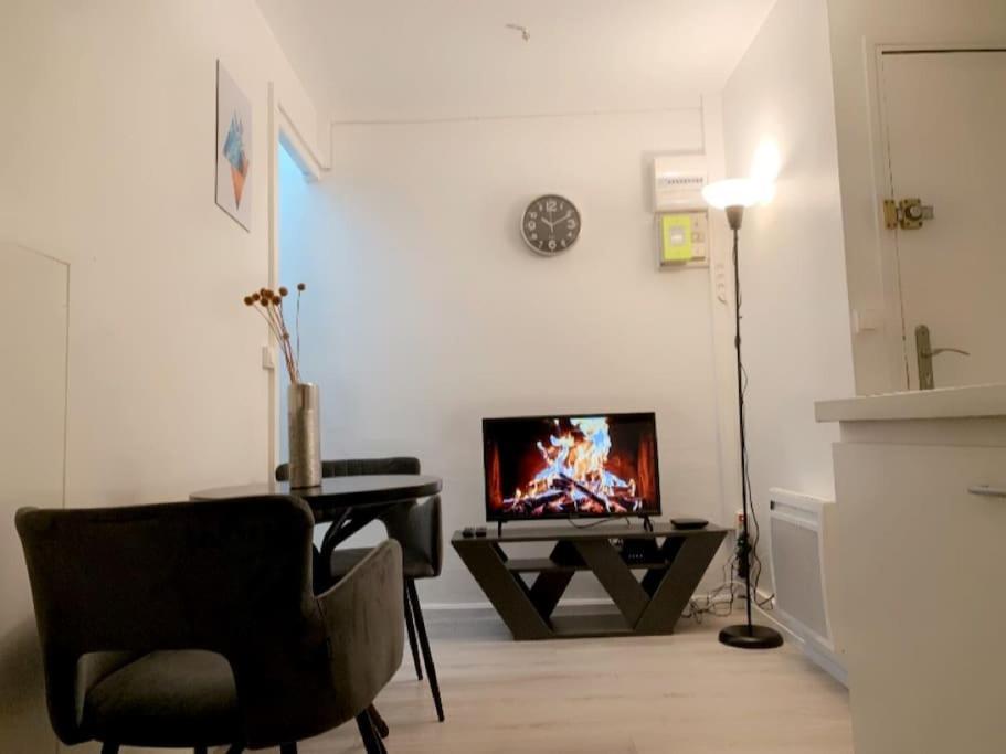 Coquet Appartement 2 Pieces Alfortville Esterno foto